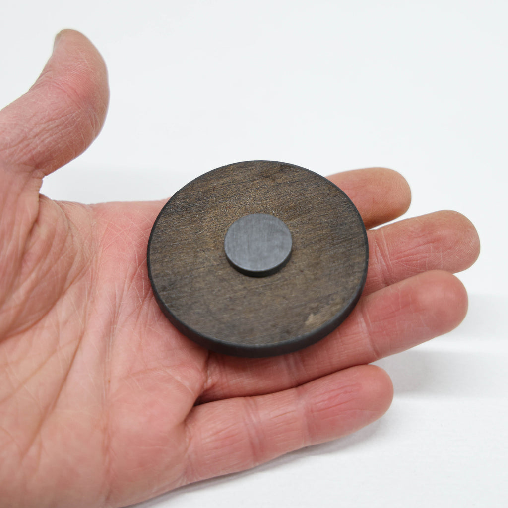 მაცივრის მაგნიტი: ხევსურული ფარი