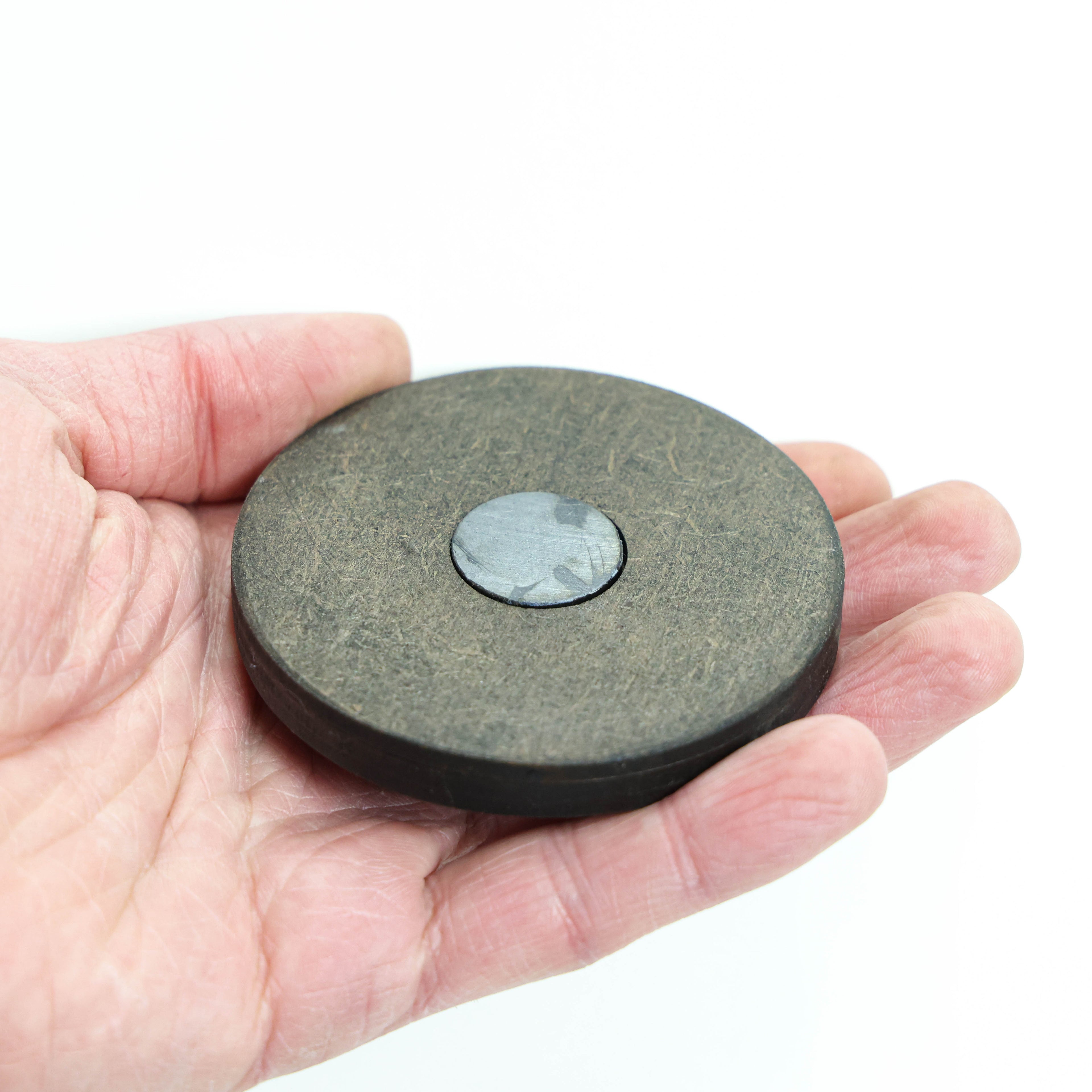 მაცივრის მაგნიტი: სოხუმის მთავრობის სახლი