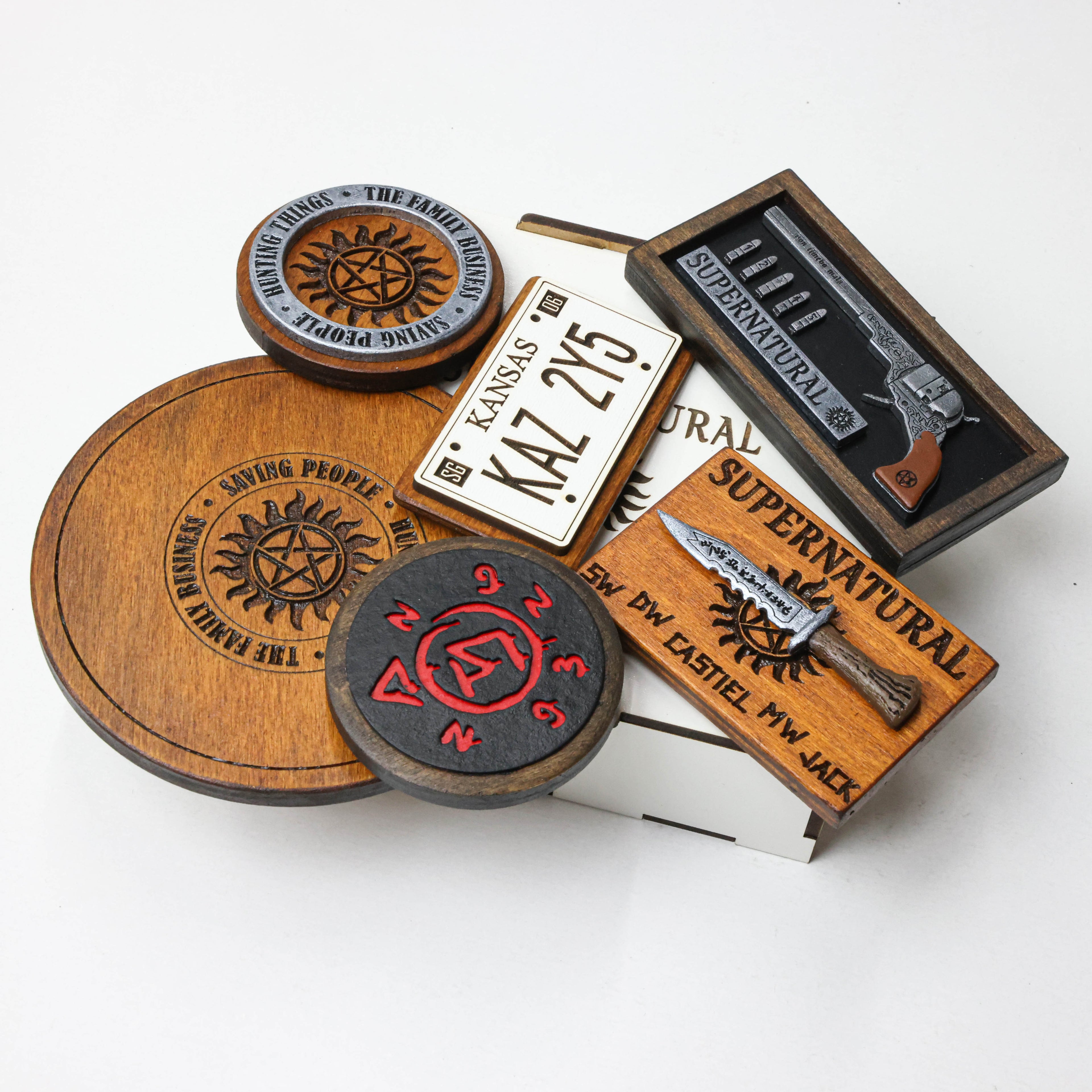 Supernatural - მაცივრის მაგნიტებისა და ჭიქის დასადების სეტი