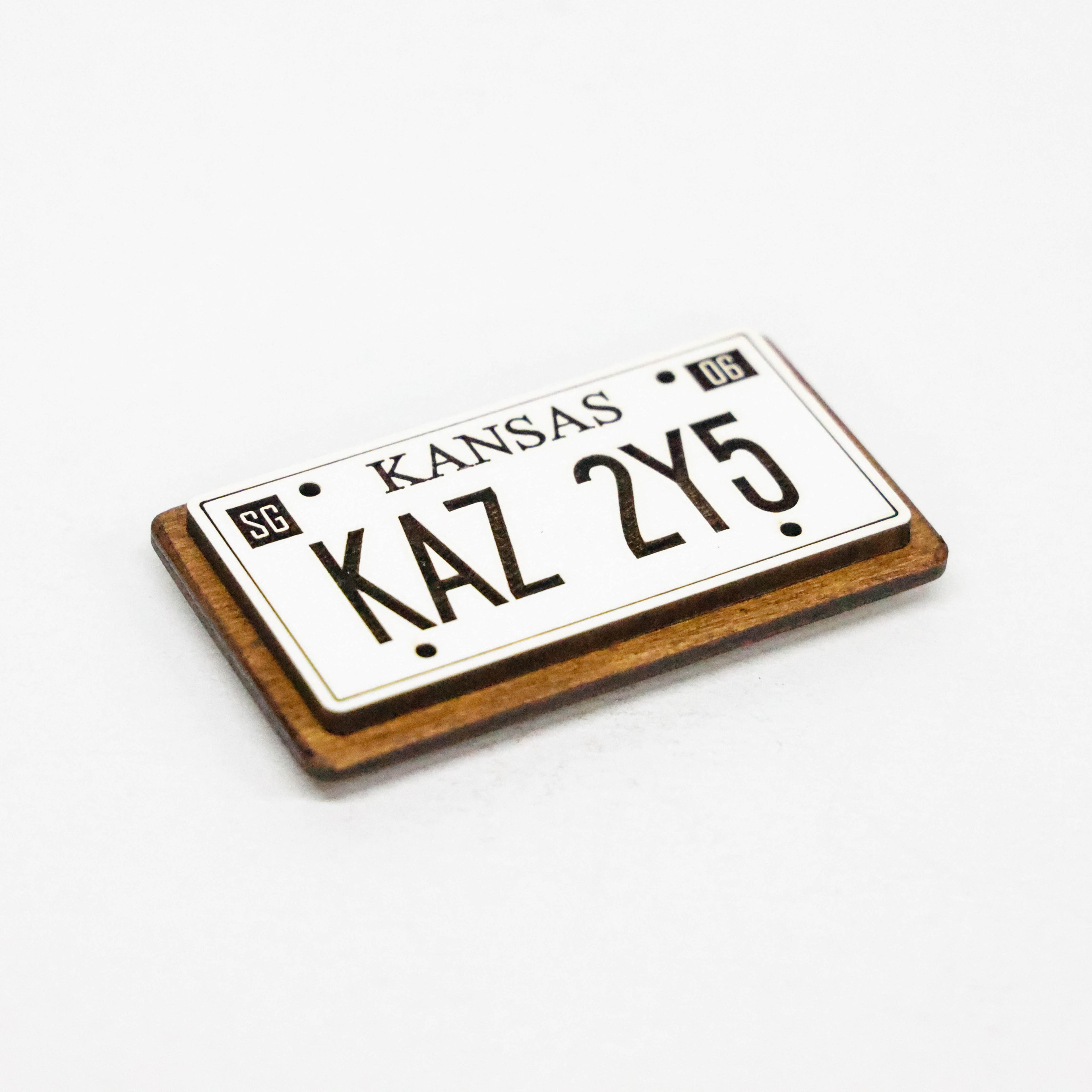 მაცივრის მაგნიტი: SUPERNATURAL - მანქანის ნომერი