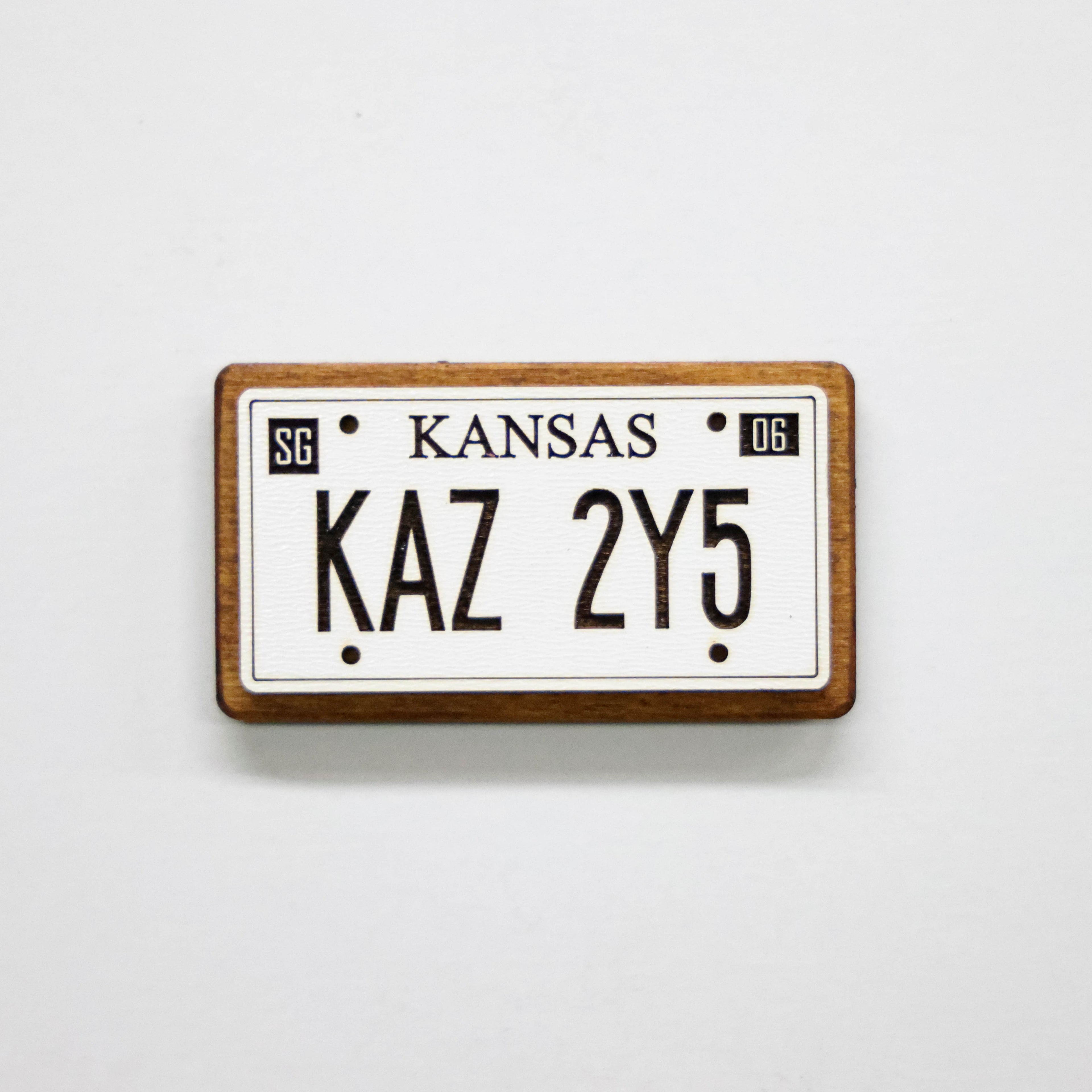 მაცივრის მაგნიტი: SUPERNATURAL - მანქანის ნომერი